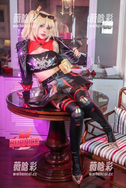 随便聊聊Byoru的制服，这是我见过最不按常理出牌的作品集。