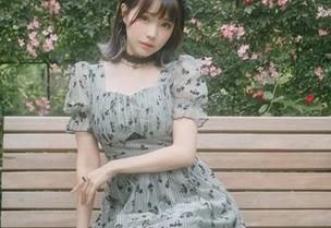 温柔能有这么多种方式？ElyEE子的免费照片真的让我想了好多。