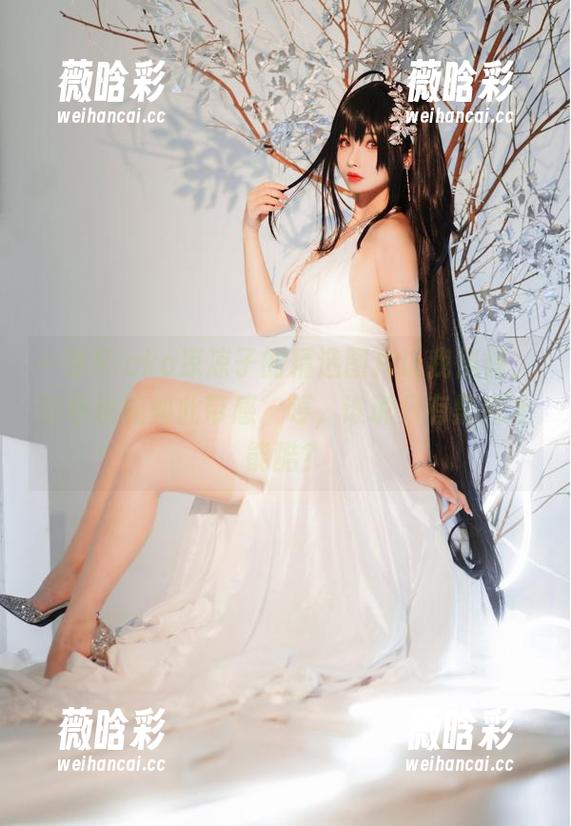 一张Rioko凉凉子的精选图片让我恍惚，粉色也能如此带感，哼，谁说只有黑白才能酷？