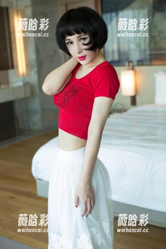 UGirls尤果网 - 白丝合集中的飞Angelababy，简单的姿态居然这么能撩，简单大方又让人琢磨。