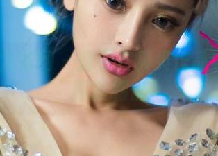UGirls尤果网 - 探寻齐贝贝作品中的偷偷摸摸剧情