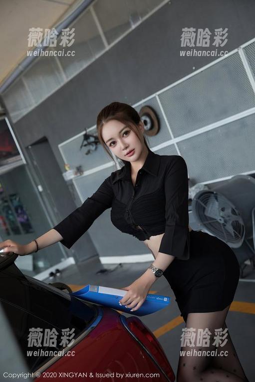XINGYAN星颜社 - 图包大公开，王婉悠Queen与泳池的水花四溅！