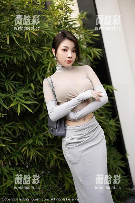 Xiuren秀人网 - 揭开Carol周妍希的黑丝写真！分享一下我的内心独白：这条黑丝到底是魔法吗？