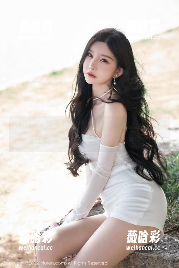 Xiuren秀人网 - 当周思乔Betty的妹妹在线献上，这个合集无处不在