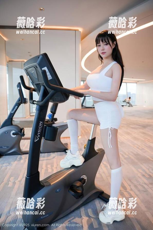 Xiuren秀人网 - 喂，小逗逗的礼服照片合集，你确定每一件都要这么美吗？让我怎么选择啊！
