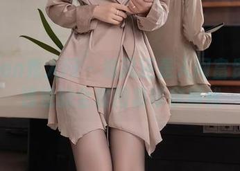 Xiuren秀人网 - 海风还是人间富贵？白浅浅的全套图集帮你解忧