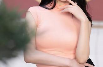 Xiuren秀人网 - 我真的很好奇，白芷yy的丝袜里藏着什么？作品集最新更新，忍不住想翻翻。