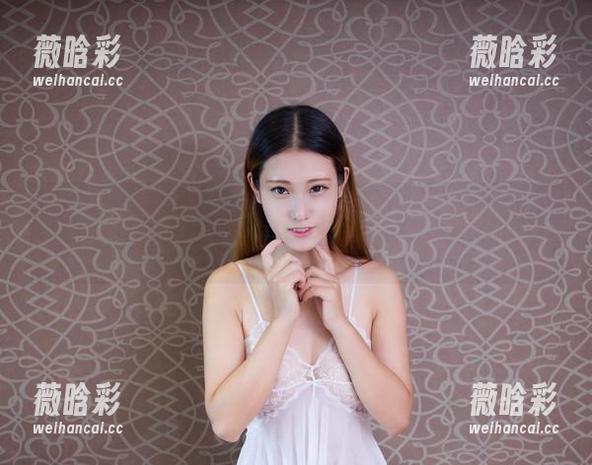 YouWu尤物馆 - FoxYini孟狐狸带来的网袜作品，精选版，让人忍不住想多看几眼。