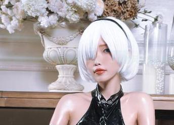 eliza喵喵在职业装中美美哒，精选小仙女的风格是认真的嘛！