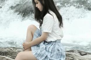 eloise软软的毛衣少女——完全可以用这组美图来打发无聊时光吧？