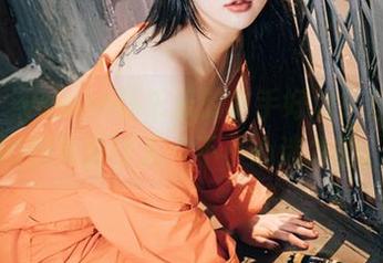 吊带，yeeun孙乐乐的拿手好戏！这些美图和资源让人一不小心迷失啦。