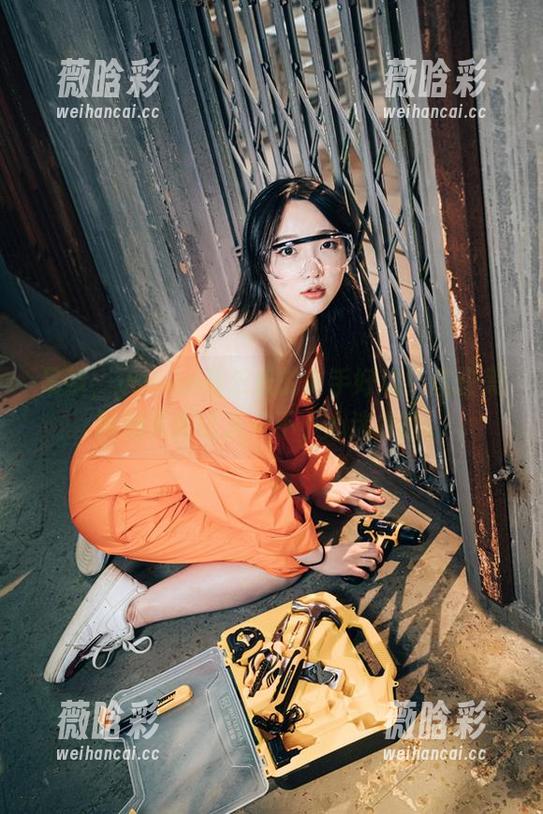 吊带，yeeun孙乐乐的拿手好戏！这些美图和资源让人一不小心迷失啦。