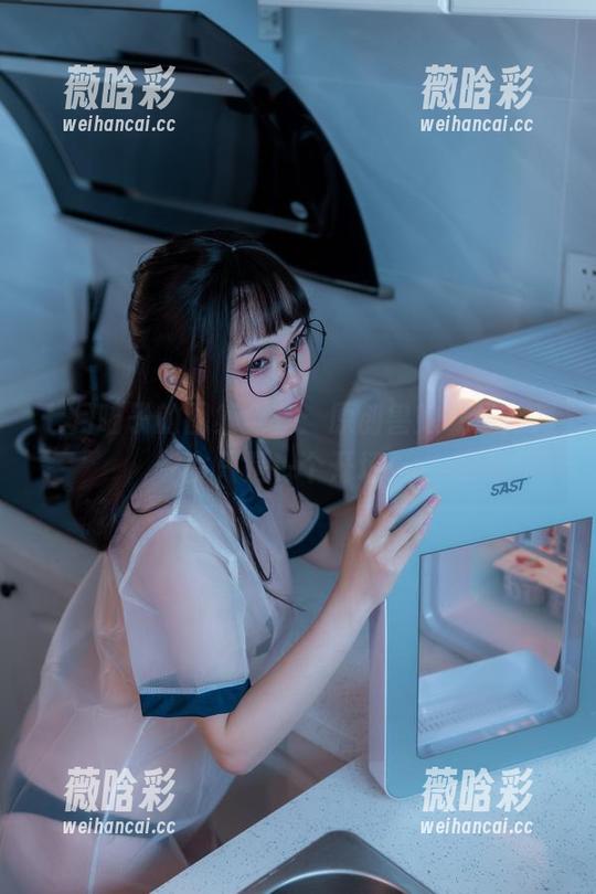 七月喵子的图集全套：原创兽娘气息，月食只是一个开场！