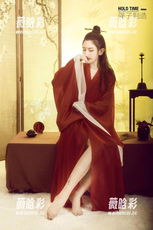 丽柜 - 汐汐的更新啦！最近在“醉享丝秘”里又藏了什么新花样？