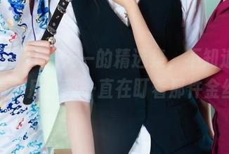 丽柜ligui - 天一的精选集，不知道你们怎么看，反正我一直在盯着那件金丝衫。