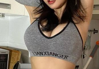 微密圈 - 全集！于芷晴的黑色写真，不想说的安静
