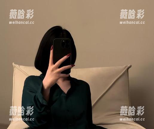 保守的二舅妈 微密圈 - 保守的二舅妈的红色高跟,原图辣到让我心中一抹小火焰,写真似乎火力全开。