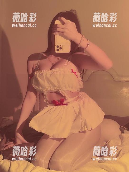 微密圈 - 总觉得兔宝妮to的连衣裙有点小倔，分享给你隐秘的玩味