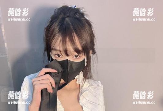 微密圈 - 兔宝妮to的毛衣写真，到底是毛衣好，还是她更吸引？