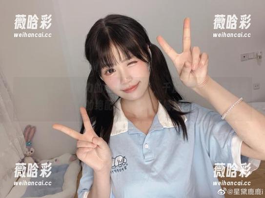 这是看过的最吃力的私拍合集了，千反田鹿子与英梨梨皮衣的绝配，脑内循环播放中…