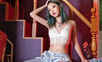 嗲囡囡 - 看！仓井优香的白裙在照片里开了一场‘裙子研讨会’？快来分享这组管用的图片！