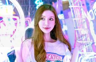 嗲囡囡 - 高跟鞋与果儿Victoria的脚步：一场不期而遇的写真集分享