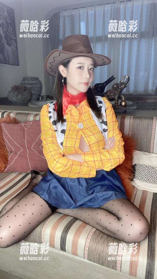 奈汐酱Nice将穿上御姐的高跟，更新的作品集会让你心里揣着个“小秘密”。