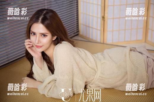 尤果网 - 周妍希＋网袜，即使拼出懒散，也阻挡不了这套图的诱惑。
