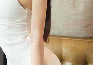 尤果网 - 温鈊怡爱灰丝，网盘写真总是让人意外的惊喜