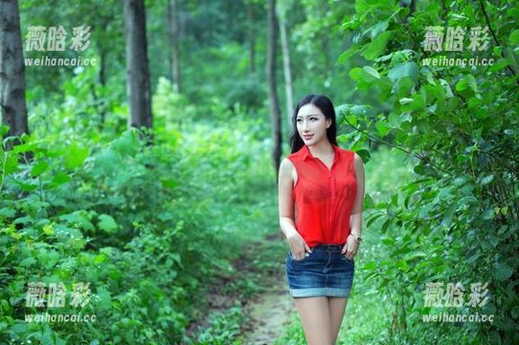 推女郎 - 私房魅惑：原图中的娜露与她的居家冒险