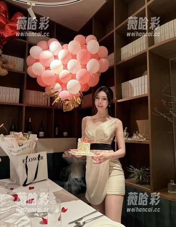 微密圈 - 连衣裙套图精选，欣赏是小逗逗怎么轻松驾驭这种“洗脑”设计