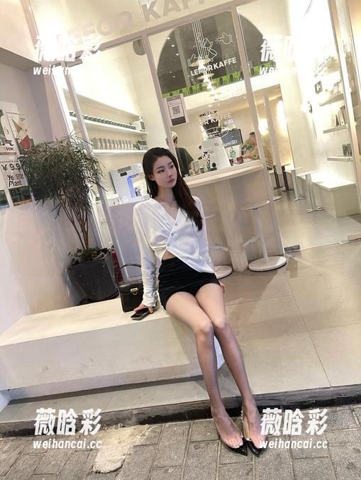 微密圈 - 是小逗逗在浴缸里在线甩卖“浴泡段子”，图片超带感，不看会后悔！