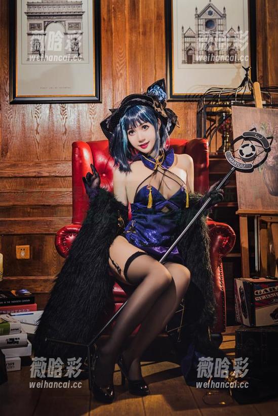 在木之本果的真爱粉12月里寻找欢乐，下载一波cos，反正会有惊喜！