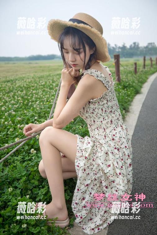 梦丝女神 - 乔儿的女孩私拍——这些姿态真让人心里一抖