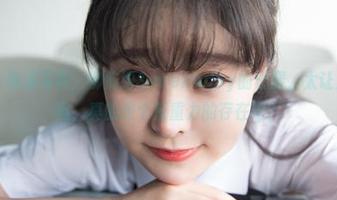波萝社 - 高清写真：柳侑绮Sevenbaby的长腿，太让人眼前一亮，真的是个反重力的存在吧？
