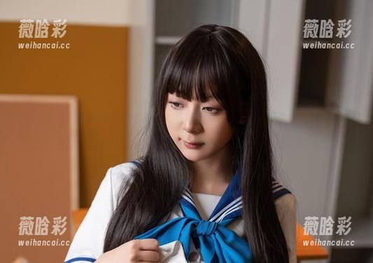 看“浅安安”这组校园写真，不知道心里在想什么才好