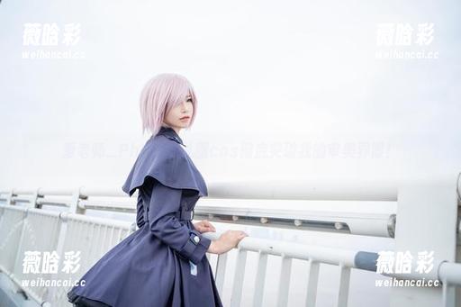 爱老师_PhD：用礼服cos彻底突破我的审美界限！