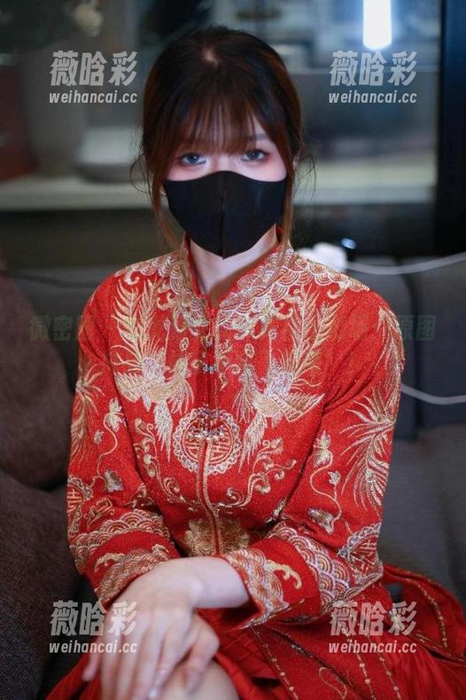 微密圈 - 白龙猫女的珠光袜小剧场：原图挑战‘袜子不会飞起来’！