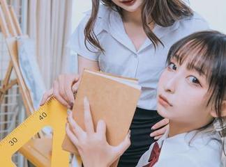 神乐坂真冬的作品黑得发亮，这也太吸引我了，大家赶快下载追赶潮流！