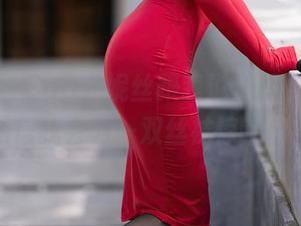 秀人网 - Egg尤妮丝跟我说美图更新，她不相信我会为一双丝袜惊呼出声。