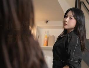 秀人网 - 小蛮妖_honey的纯白：在线上看尤物，资源真不缺！