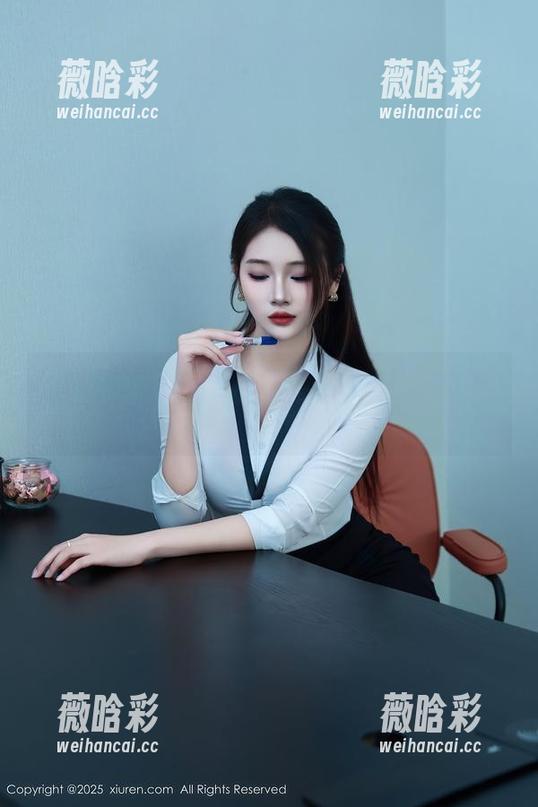 秀人网 - 少女心雪雪的黑丝私房大戏，集结了你的好奇和一些小别扭～