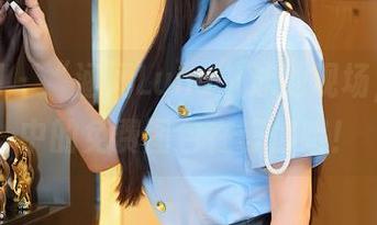 秀人网 - “涵涵Luna”泳池现场，传说中的免费图包在等你哦！