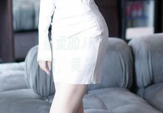 秀人网 - 在王曼柔的JK合集里，找到了她的灵魂伴侣，竟是……摄影师？