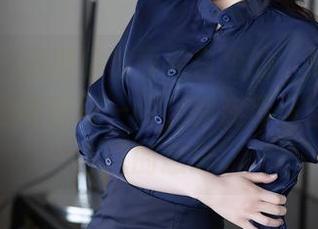 秀人网 - 细细品味西希白兔的“妹妹”作品，精选间的每一帧，都在传递些许不可言说的意思。