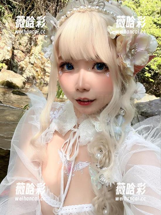 高清在手，图册随行：自闭颜球球与吉他妹妹，来一场不太正常的虚拟音乐会！