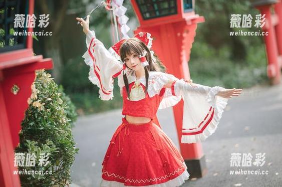花柒Hana私拍长得太好看，绣球花和服简直是她的最佳配件