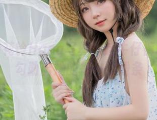 在线看花铃Hana写真：这牛仔裤巧妙地勾勒出她的每一个线条
