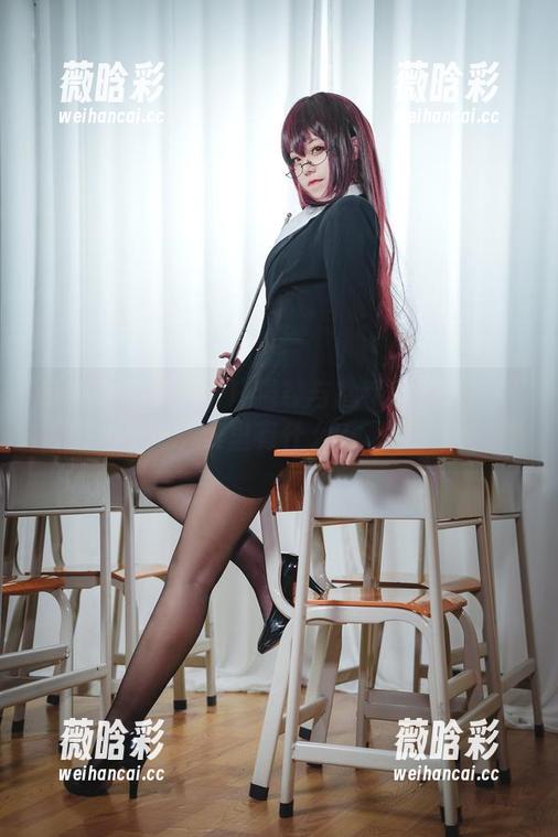 资源大揭晓：蜜汁猫裘与触手魅魔的写真集里有什么？