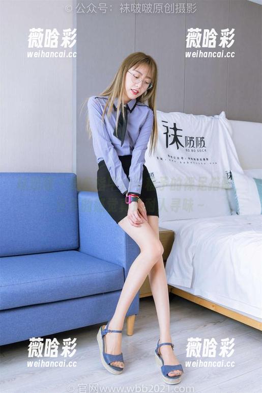 袜啵啵 - 黑色指甲油与稚予的裸足搭配，分享的感觉真是耐人寻味～